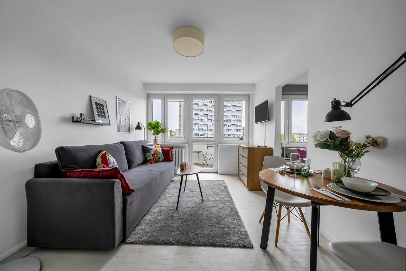 Apartamento Powisle - 8th Floor With Balcony - By Rentujemy Varsovia